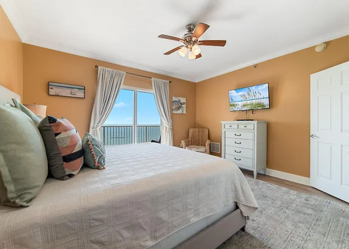 Crystal Shores West Unit 1402 Holiday home *